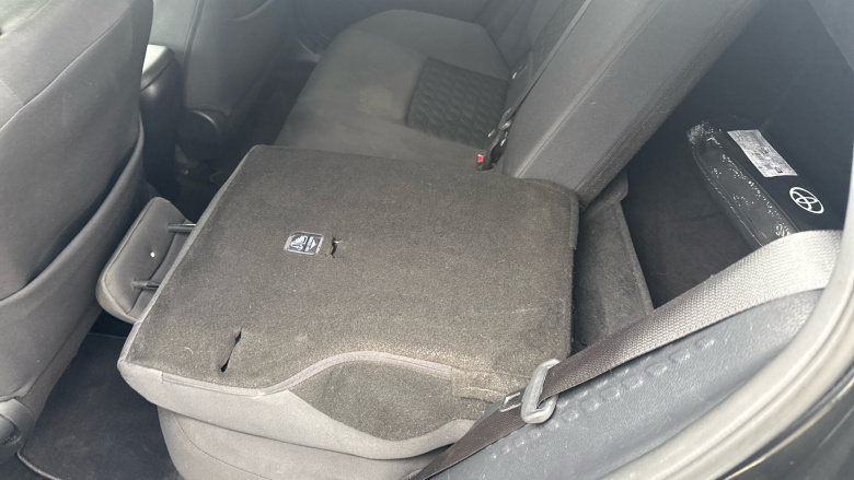Toyota C-HR 1.8 Hybrid Design 5dr CVT Hybrid Hatchback